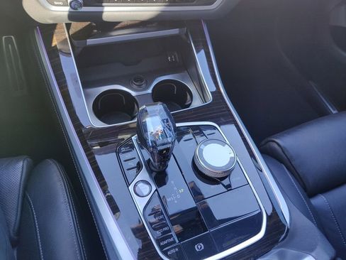 Used 2020 BMW X5 sDrive40i w/ M Sport Package image 12