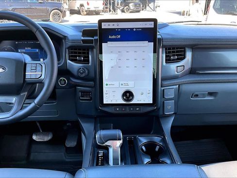 Used 2025 Ford F150 Lightning Flash image 6