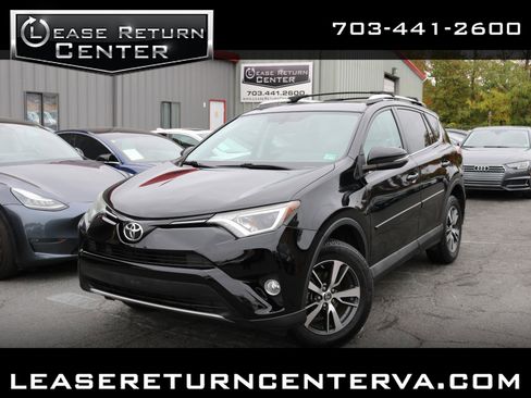 Used 2016 Toyota RAV4 XLE image 1