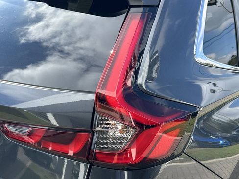 Used 2025 Honda CR-V EX-L image 9