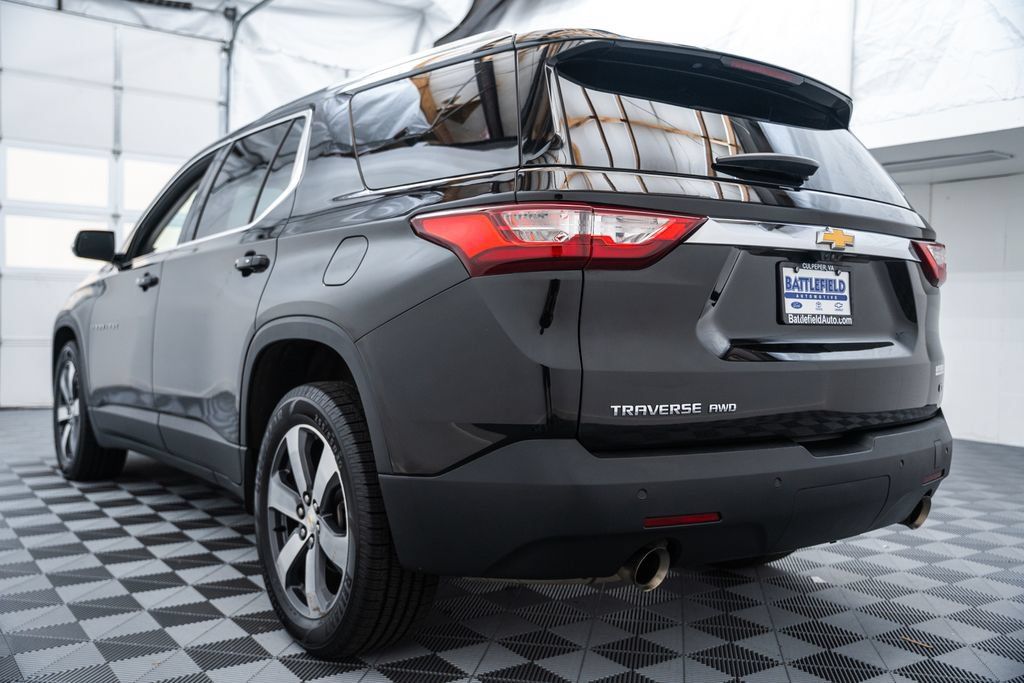 Used 2018 Chevrolet Traverse LT AWD/4WD image 7