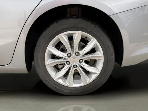 Used 2025 Chevrolet Malibu LT image 36