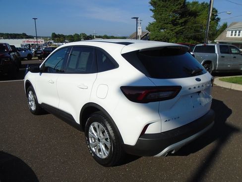 Used 2025 Ford Escape Active AWD/4WD image 4