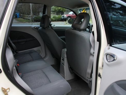 Used 2007 Chrysler PT Cruiser image 6