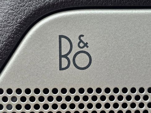 Used 2024 Ford F350 Lariat w/ Sport Appearance Package image 9