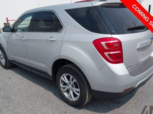 Used 2017 Chevrolet Equinox LS AWD/4WD image 3