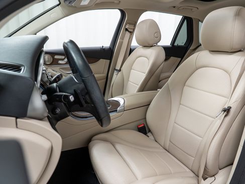 Certified 2021 Mercedes-Benz GLC 300 4MATIC image 13