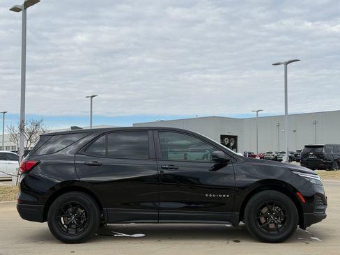 Certified 2023 Chevrolet Equinox LS image 9