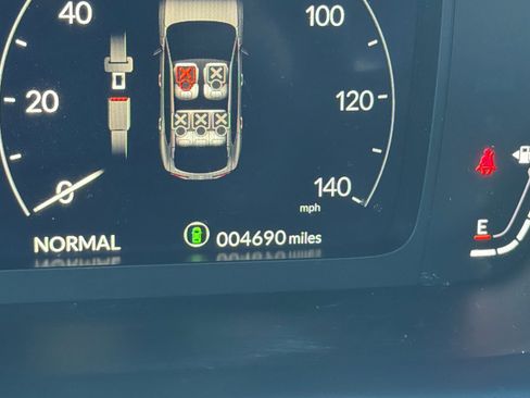 Used 2025 Acura ADX AWD image 35
