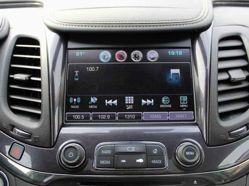 Used 2016 Chevrolet Impala LT image 21