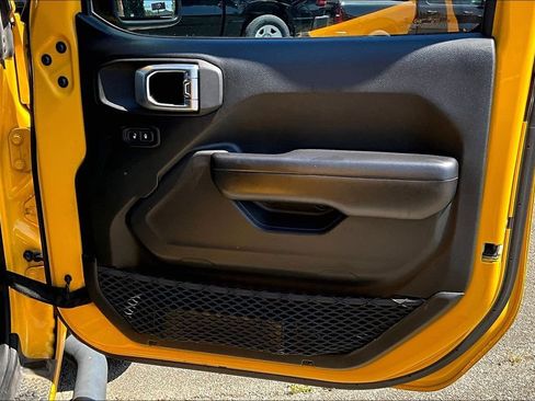 Used 2019 Jeep Wrangler Sport AWD/4WD image 19