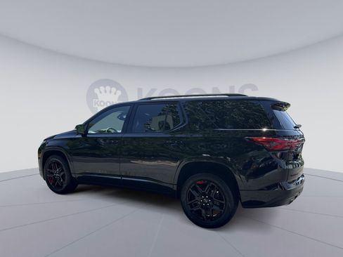 Used 2022 Chevrolet Traverse Premier w/ Redline Edition AWD/4WD image 4