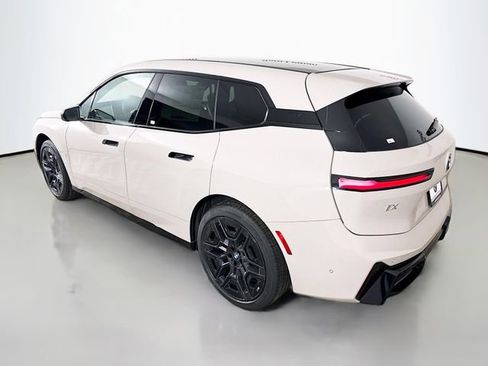 New 2026 BMW iX xDrive60 w/ M Sport Package image 5