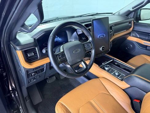 Used 2023 Ford Expedition Max Platinum AWD/4WD image 31