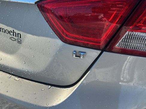 Used 2015 Chevrolet Impala LT w/ Convenience Package image 6