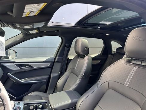 New 2026 Jaguar F-PACE R-Dynamic S image 2