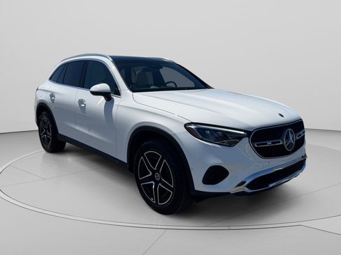 Used 2026 Mercedes-Benz GLC 300 4MATIC image 7