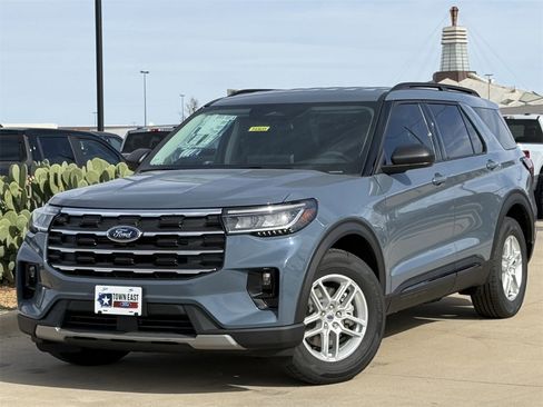 New 2026 Ford Explorer Active w/ Active Comfort Package image 1