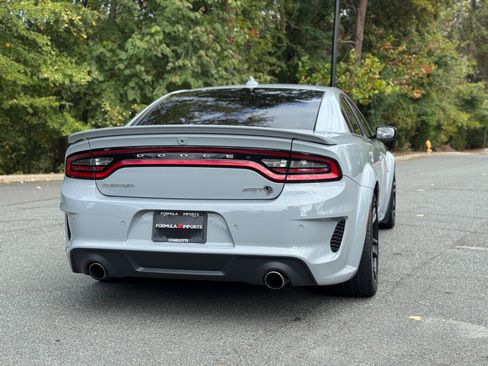 Used 2022 Dodge Charger SRT Hellcat w/ Harman/Kardon Audio Group image 11
