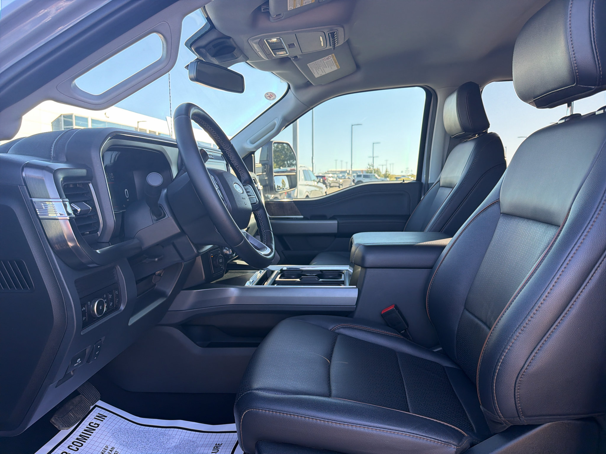 Used 2025 Ford F350 Lariat w/ FX4 Off-Road Package AWD/4WD image 10