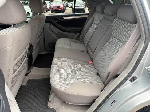 Used 2007 Toyota 4Runner SR5 AWD/4WD image 8