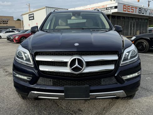 Used 2016 Mercedes-Benz GL 450 4MATIC image 2