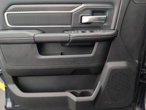 New 2026 RAM 2500 Big Horn AWD/4WD image 18