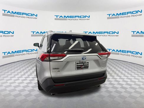 Used 2024 Toyota RAV4 XLE AWD/4WD image 4
