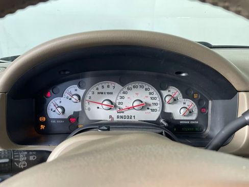 Used 2002 Mercury Mountaineer AWD V8 image 5