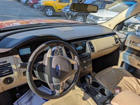 Used 2018 Ford Flex SEL w/ Equipment Group 202A AWD/4WD image 8