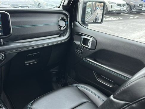 Used 2024 Jeep Wrangler Unlimited Rubicon 4xe image 24