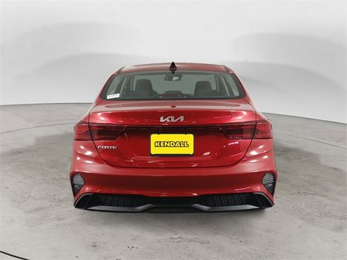 Used 2023 Kia Forte LXS w/ LXS Technology Package image 4