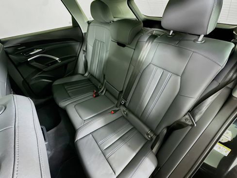 Used 2025 Audi Q5 Premium Plus w/ Premium Plus AWD/4WD image 36