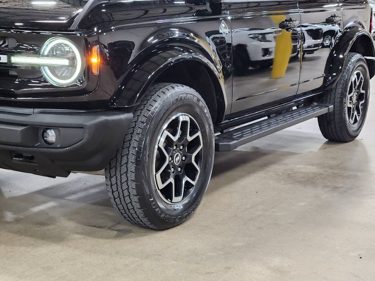 Used 2022 Ford Bronco Outer Banks AWD/4WD image 17