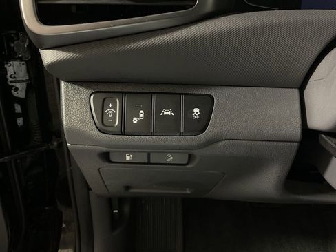 Used 2021 Hyundai Ioniq Limited image 28