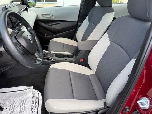 Used 2024 Toyota Corolla LE FWD image 16