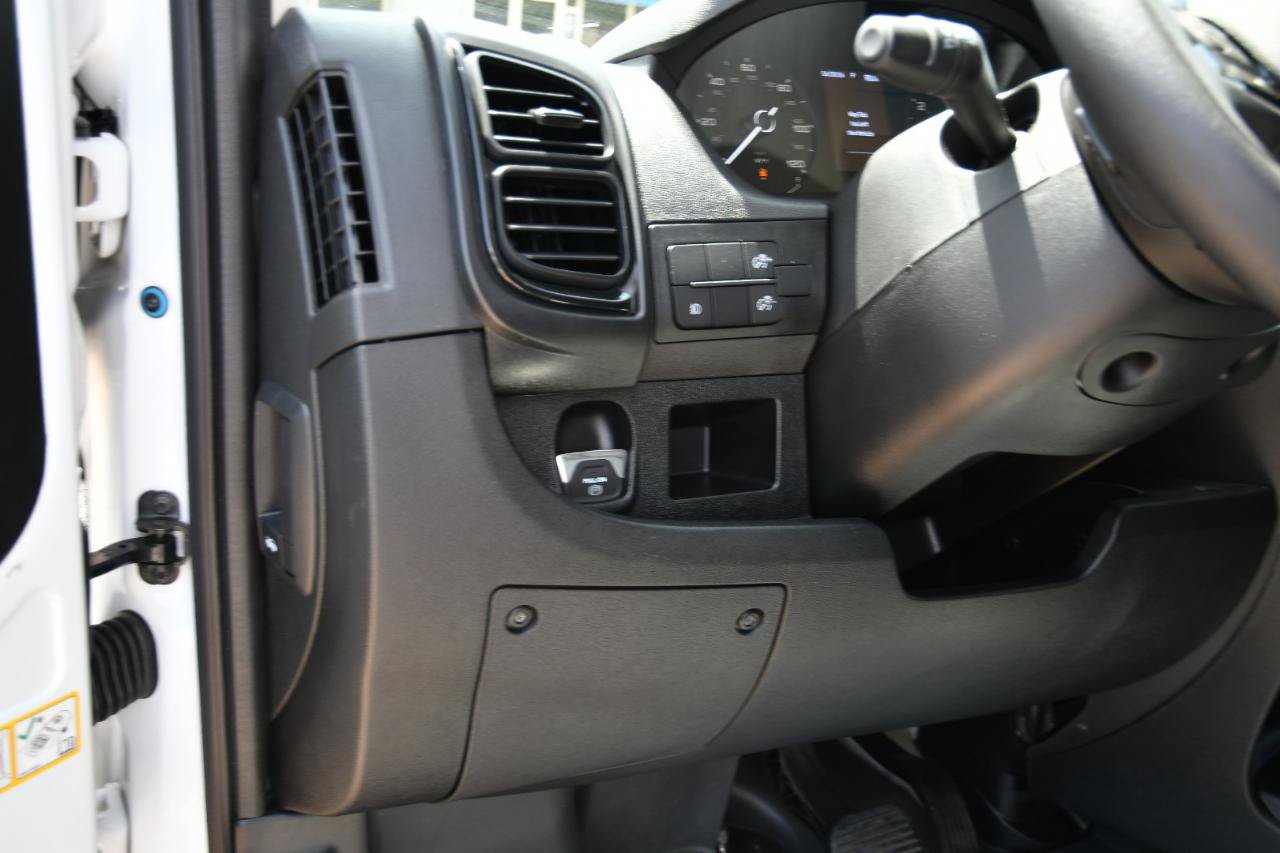 Used 2026 RAM ProMaster 2500 w/ Convenience Group FWD image 14