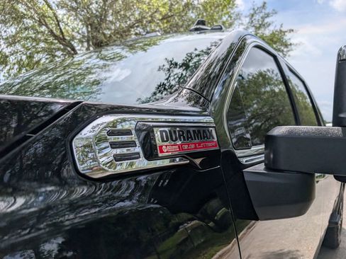 Used 2024 GMC Sierra 2500 Denali w/ Denali Reserve Package image 11