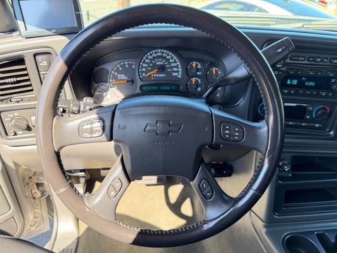 Used 2006 Chevrolet Silverado 2500 LS image 36