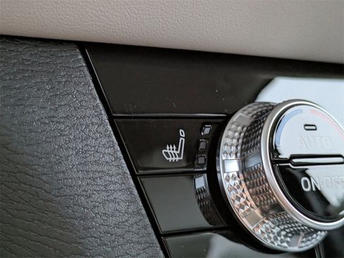 New 2025 Mitsubishi Outlander SE image 22