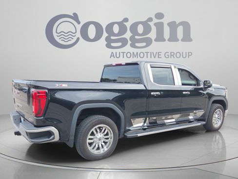 Used 2021 GMC Sierra 1500 SLT w/ X31 Off-Road Package AWD/4WD image 5