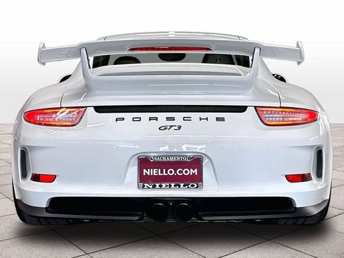 Used 2015 Porsche 911 GT3 RWD image 7