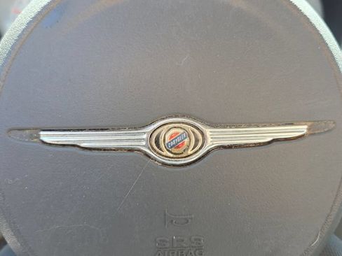 Used 2006 Chrysler PT Cruiser FWD image 25