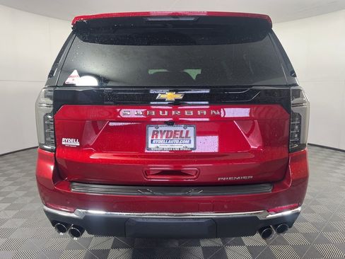 New 2025 Chevrolet Suburban Premier image 9