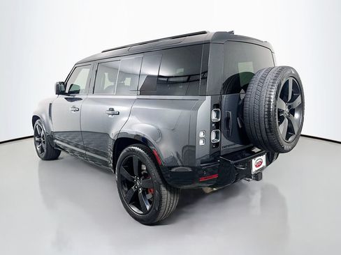 Used 2025 Land Rover Defender 110 X AWD/4WD image 7
