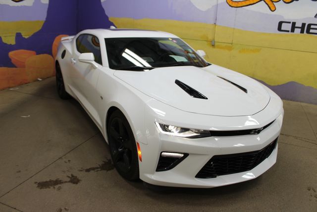 Used 2017 Chevrolet Camaro SS RWD image 2