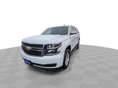 Used 2019 Chevrolet Suburban LT image 3