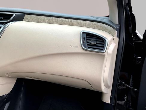 Used 2024 Nissan Murano SV FWD image 25
