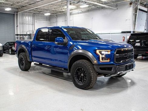 Used 2018 Ford F150 Raptor w/ Equipment Group 802A Luxury image 2
