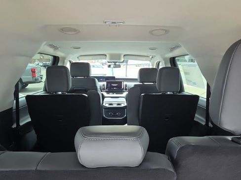 New 2026 Ford Expedition Max Active AWD/4WD image 11